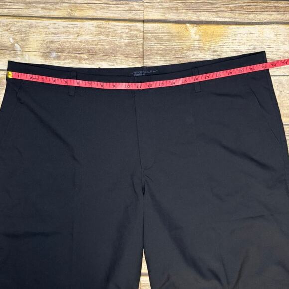 Nike Golf Black Standard Fit Dri-Fit Shorts Mens Sz 42 - Picture 2 of 9